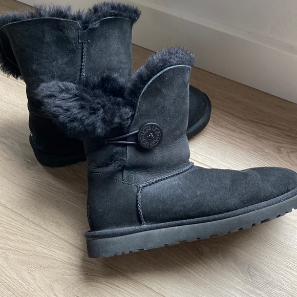 great condition uggs - Picture 1 of 4